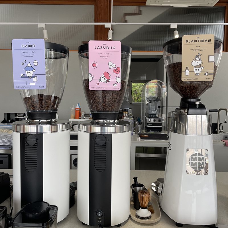 เครื่องบดกาแฟกับ House Blend ของ Brewtanist